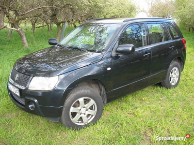 Suzuki Grand Vitara 2.0 benzyna, 4x4, klimatyzacja, zadbany