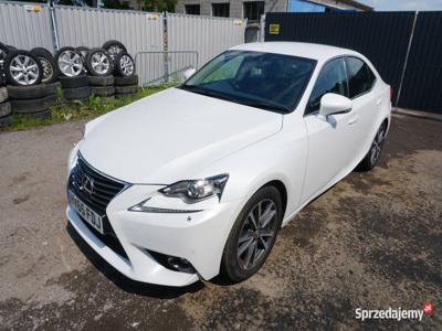 LEXUS IS300H UK