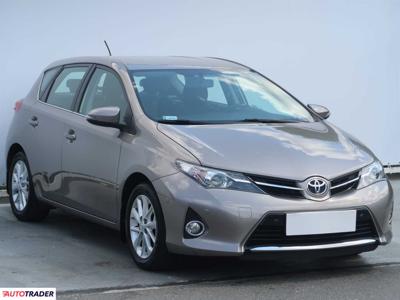 Toyota Auris 1.6 130 KM 2013r. (Piaseczno)