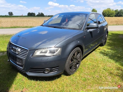 Audi A3 1.8 TFSI automat Sline 160 KM