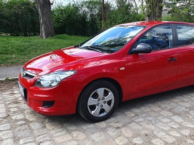 Hyundai i30 rok 2009, 1.4 benzyna, bezwypadkowy.