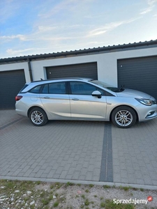 Opel Astra K 2016r kombi