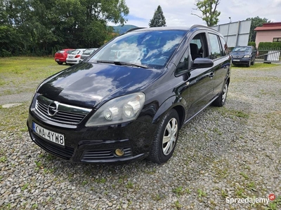 Opel Zafira 1.6 benzyna 7 osobowy Hak