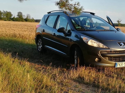 Peugeot 207 sw 1.6 hdi 90km