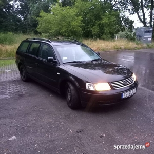 Sprzedam WV passat B5 kombi auto sprawne OC ważne brak przeglądu