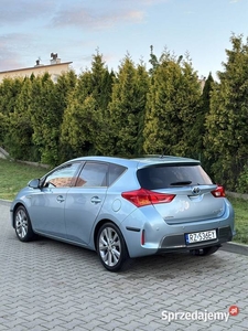 Toyota Auris Hybryda LPG