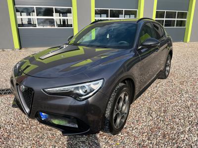 Używane Alfa Romeo Stelvio - 115 000 PLN, 28 500 km, 2019