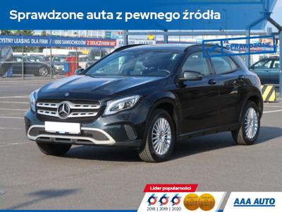 Używane Mercedes-Benz GLA - 106 000 PLN, 77 772 km, 2019