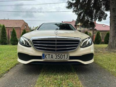 Używane Mercedes-Benz Klasa E - 81 400 PLN, 215 000 km, 2017