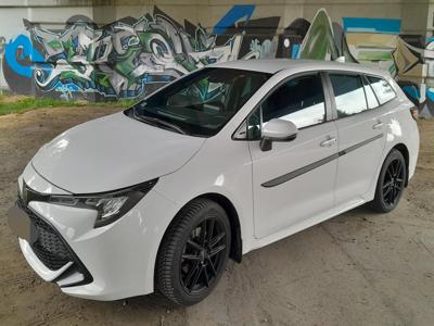 Używane Toyota Corolla - 75 900 PLN, 31 000 km, 2020