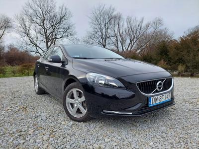 Używane Volvo V40 - 71 900 PLN, 21 800 km, 2017