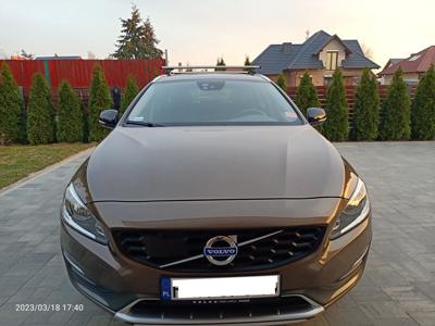 Używane Volvo V60 Cross Country - 79 900 PLN, 124 000 km, 2016