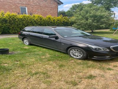 Używane Mercedes-Benz Klasa E - 41 999 PLN, 489 999 km, 2013