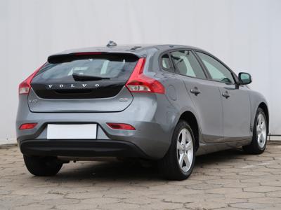 Volvo V40 2015 2.0 D2 199394km ABS