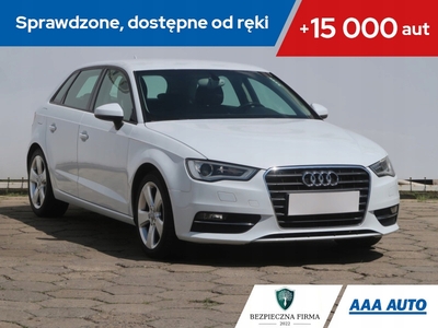 Audi A3 8V Hatchback 3d 1.8 TFSI 180KM 2013