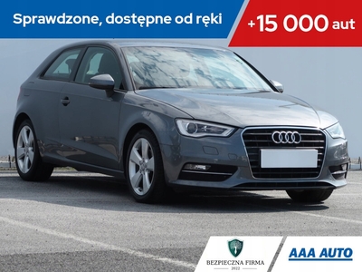 Audi A3 8V Hatchback 3d 2.0 TDI 150KM 2013