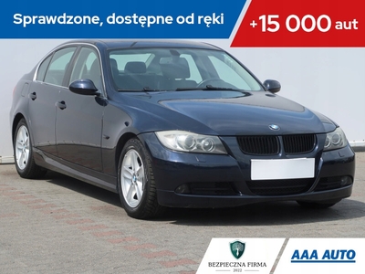 BMW Seria 3 E90-91-92-93 Limuzyna E90 325i 218KM 2005