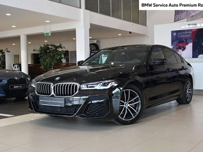 BMW Seria 5 G30-G31 Limuzyna Facelifting 2.0 520d 190KM 2021