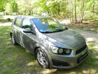 Chevrolet Aveo T250 Sedan 1.4 DOHC 101KM 2011