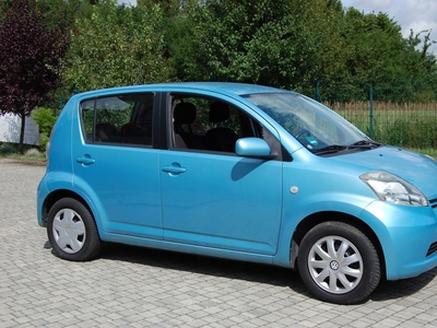 Daihatsu Sirion II 1.3 i 16V 87KM 2006