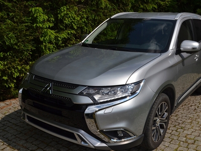 Mitsubishi Outlander III SUV Facelifting 2017 2.0 150KM 2018