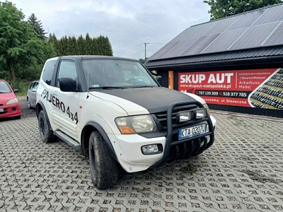 Mitsubishi Pajero III 2000