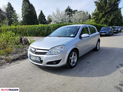 Opel Astra 1.7 diesel 101 KM 2008r. (Kraków)