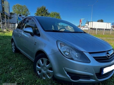 Opel Corsa D Hatchback 1.4 Twinport ECOTEC 100KM 2010