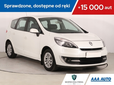 Renault Grand Scenic II Grand Scenic Facelifting 1.6 16v 110KM 2012