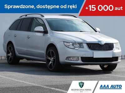 Skoda Superb II Kombi 2.0 TDI CR DPF 140KM 2011