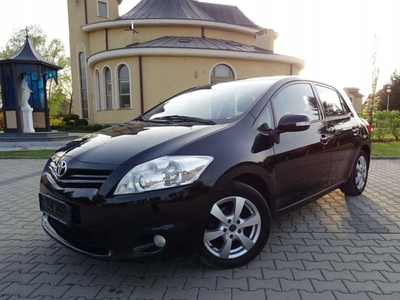 Toyota Auris I Hatchback 5d Facelifting 1.33 Dual VVT-i 101KM 2011