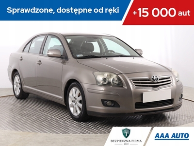 Toyota Avensis II Hatchback 1.8 VVT-i 129KM 2006