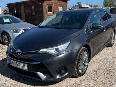 Toyota Avensis III Wagon Facelifting 2015 2.0 D-4D 143KM 2015