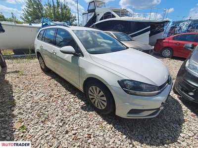 Volkswagen Golf 1.6 diesel 116 KM 2019r. (Komorniki)