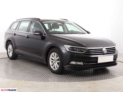 Volkswagen Passat 2.0 147 KM 2017r. (Piaseczno)