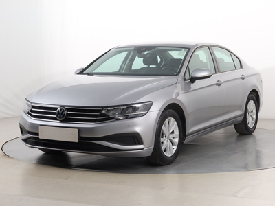 Volkswagen Passat 2020 1.5 TSI 126583km Sedan