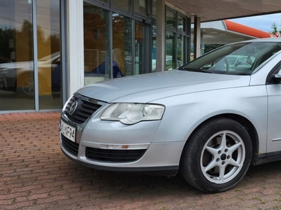 Volkswagen Passat B6 Sedan 2.0 TDI 140KM 2007