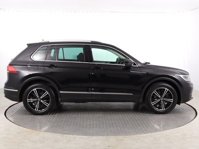 Volkswagen Tiguan 2021 1.5 TSI 38143km SUV