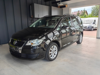 Volkswagen Touran I 1.6 102KM 2009