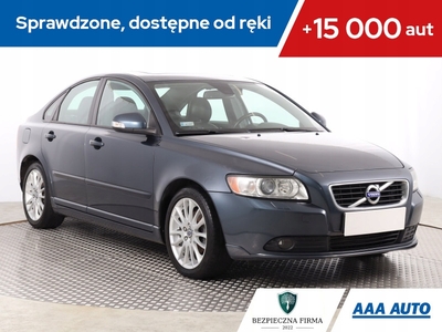 Volvo S40 II 1.6 D2 115KM 2010