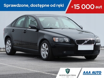 Volvo S40 II 2.0 D 136KM 2005