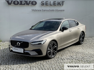 Volvo S90 II Sedan Plug-In Facelifting 2.0 T8 Plug-In Hybrid 455KM 2023