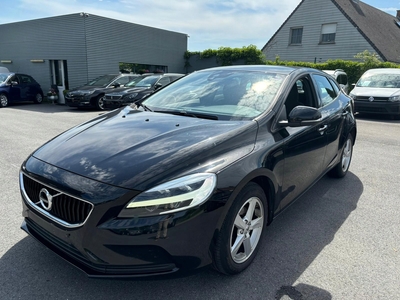 Volvo V40 II Hatchback Facelifting 2.0 D2 120KM 2017