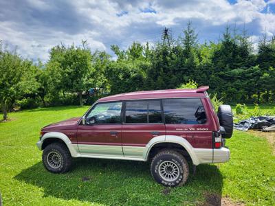 Mitsubishi Pajero 3.5v6