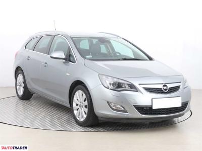 Opel Astra 1.4 118 KM 2010r. (Piaseczno)