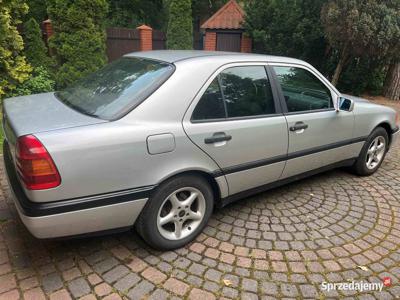 Sprzedam Mercedes C220