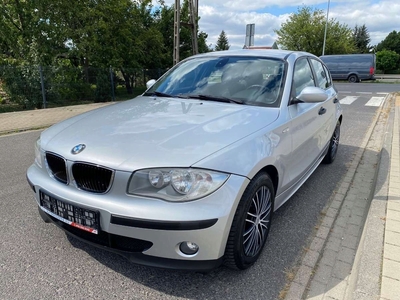 BMW Seria 1 E81/E87 Hatchback 5d E87 1.6 116i 115KM 2004