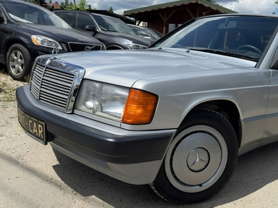 Mercedes 190 1.8 i 109KM 1991