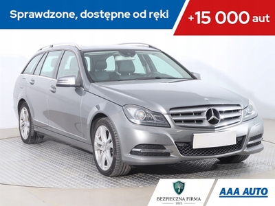 Mercedes Klasa C W204 Kombi T204 1.8 200 CGI BlueEFFICIENCY 184KM 2012