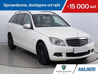 Mercedes Klasa C W204 Kombi T204 2.2 200 CDI BlueEFFICIENCY 136KM 2010